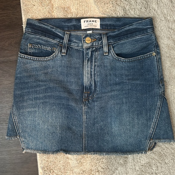 Frame Denim Dresses & Skirts - Frame Denim Mini Skirt Size 25
